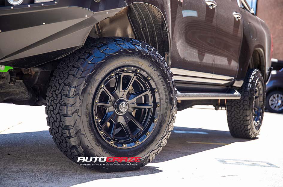TOYOTA HILUX N80 4WD SYNC SATIN BLACK