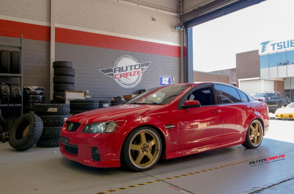 HOLDEN-COMMODORE-FR