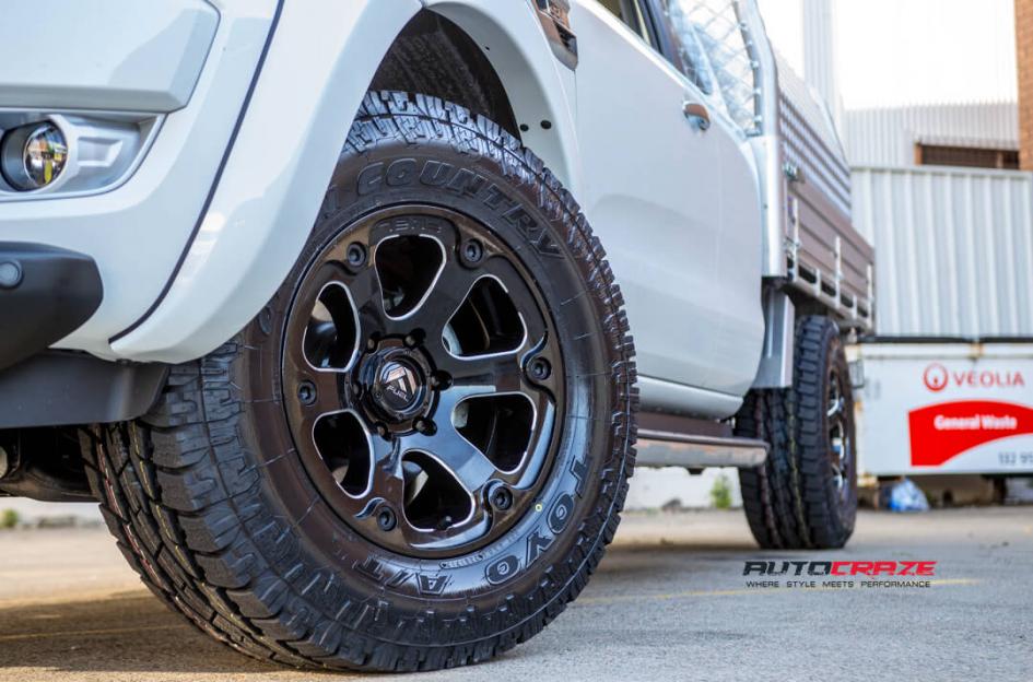 FORD RANGER BEAST GLOSS BLACK MILLED ACCENTS