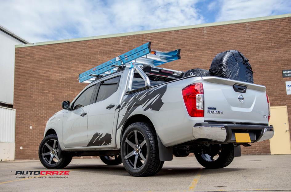 NISSAN NAVARA S6 MATTE BLACK TINTED FACE