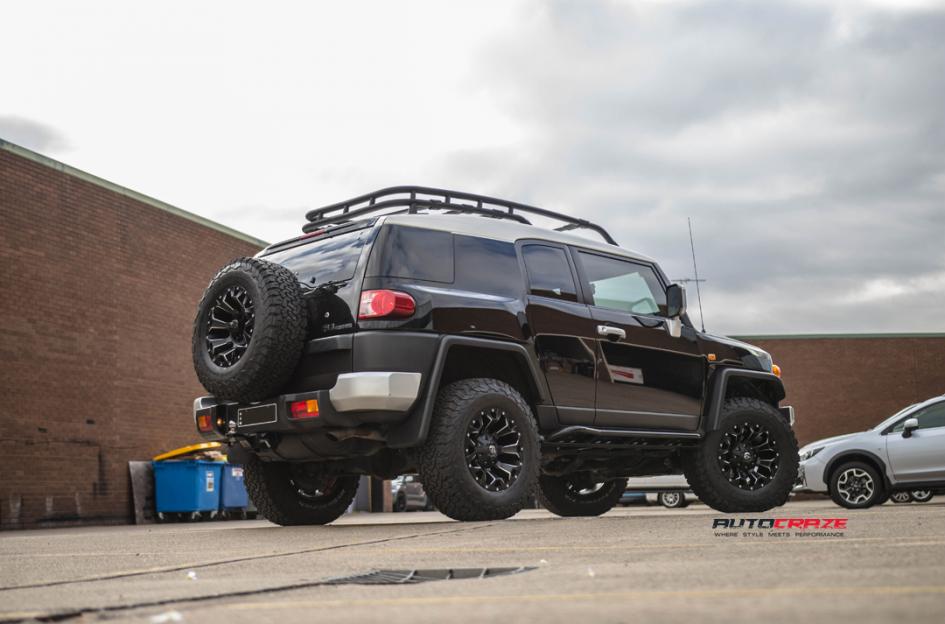 TOYOTA FJ CRUISER ASSAULT GLOSS BLACK MILLED ACCENTS