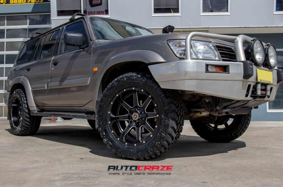 NISSAN PATROL MAVERICK GLOSS BLACK MILLED ACCENTS