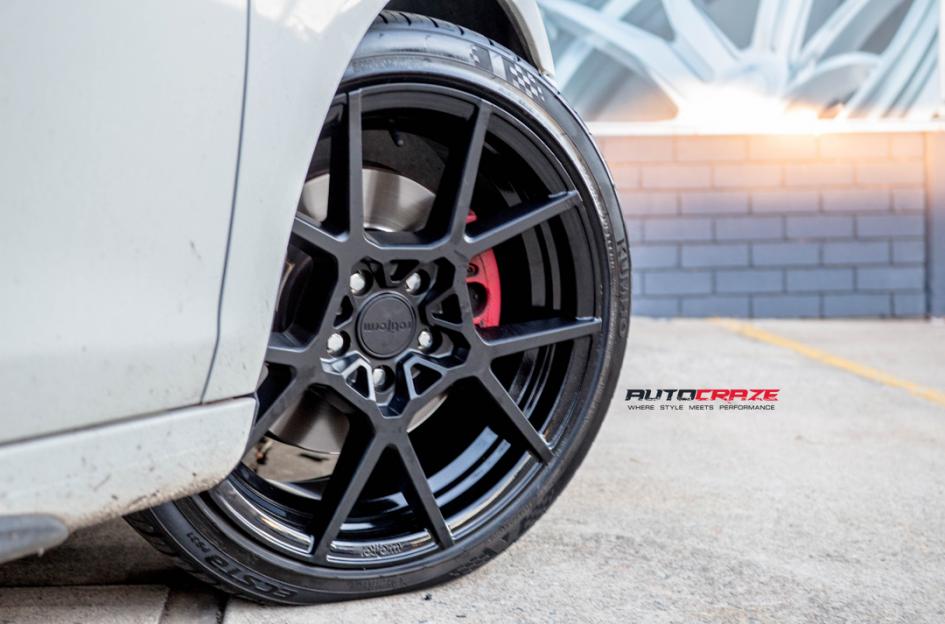 VOLKSWAGEN GOLF KPS MATTE BLACK