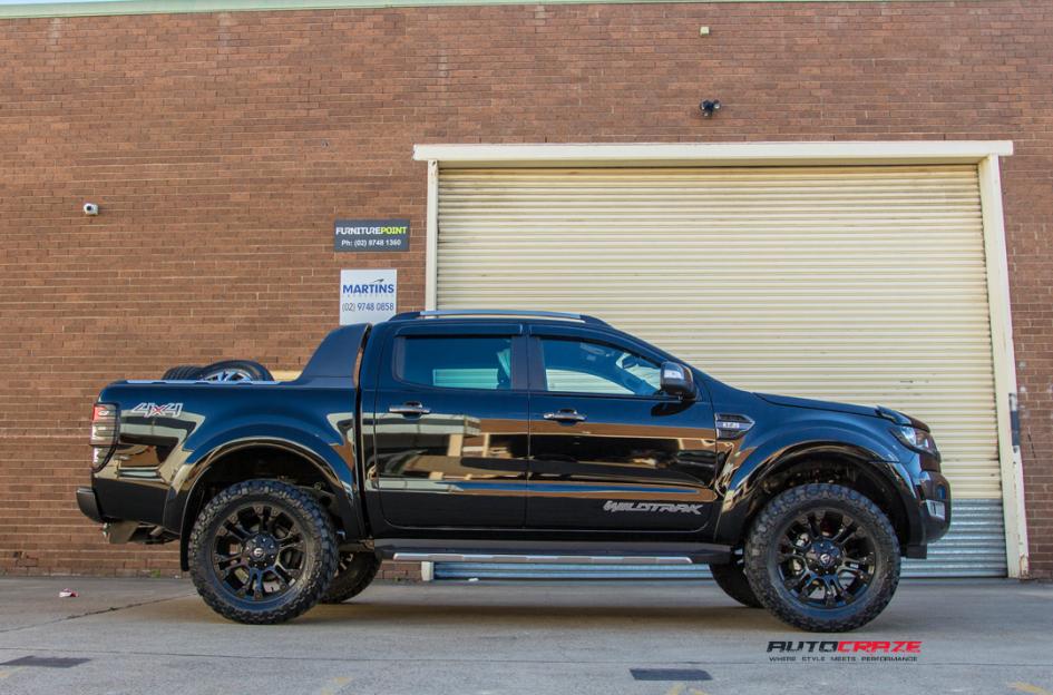 FORD-RANGER-VAPOR-MATTE-BLACK