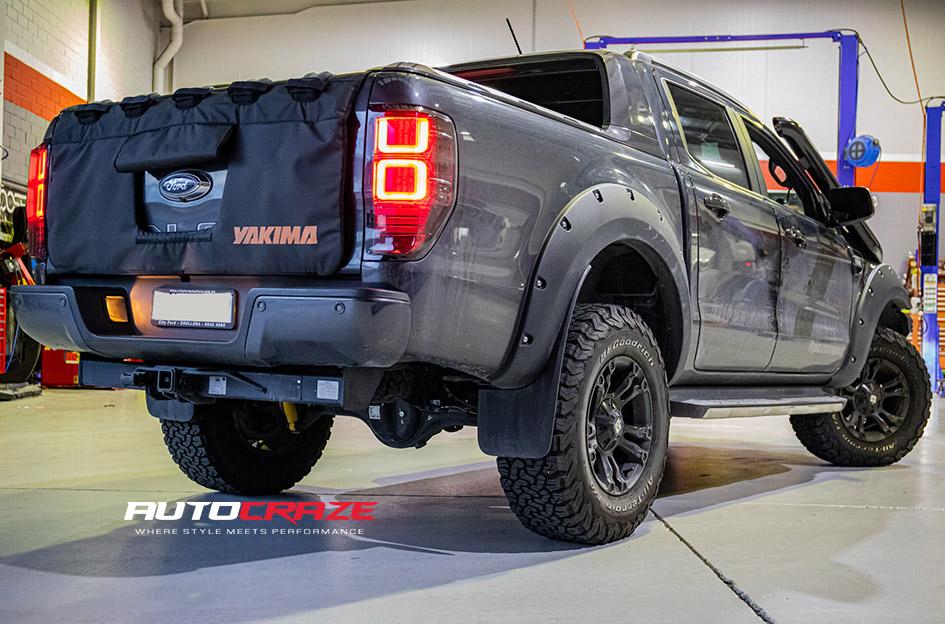 FORD RANGER BROOKLYN BLACK MACHINED WITH DARK TINT