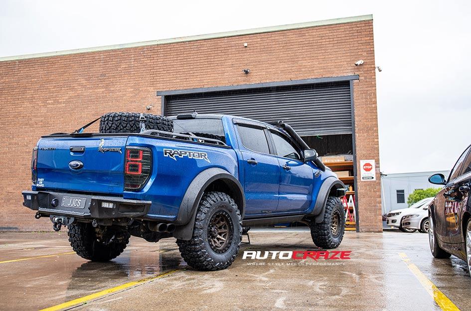 FORD RANGER RAPTOR COVERT BRONZE BLACK LIP