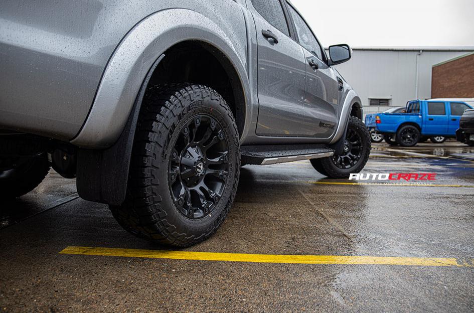 FORD-RANGER-VAPOR-MATTE-BLACK