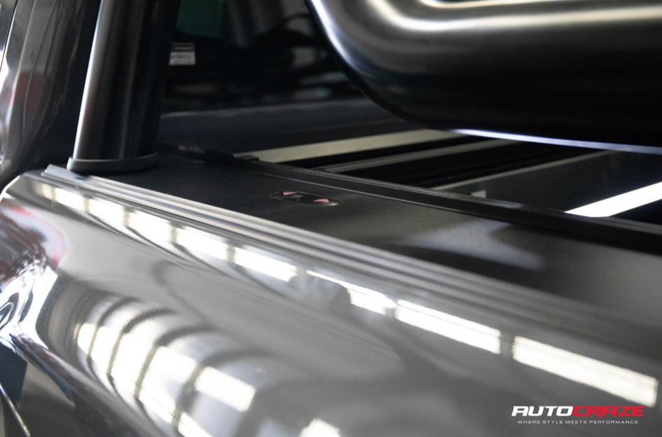 FORD RANGER RAPTOR LUXE GLOSS BLACK MACHINED GRAY TINT