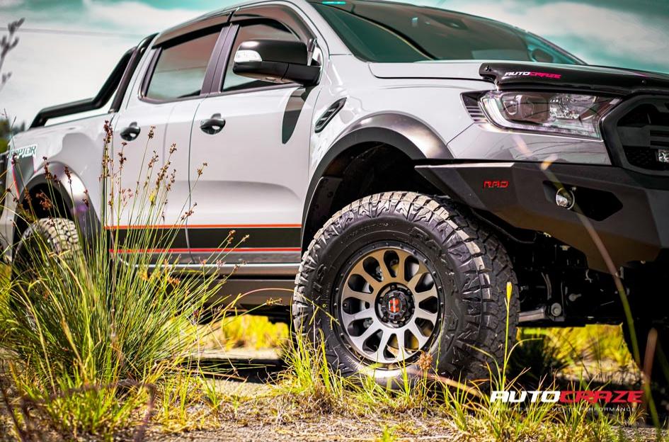 FORD RANGER RAPTOR VICTIM GUNMETAL BLACK RING