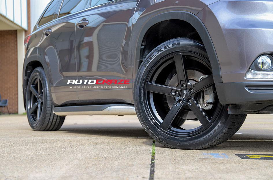 TOYOTA-KLUGER-BLOCKHEAD-SATIN-BLACK