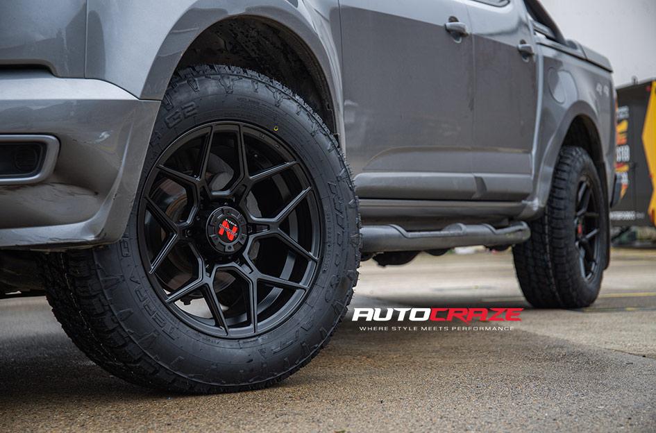 HOLDEN COLORADO SABBATH MATTE BLACK