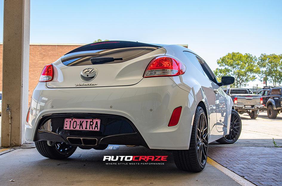 HYUNDAI-VELOSTER-GAMMA-GLOSS-BLACK