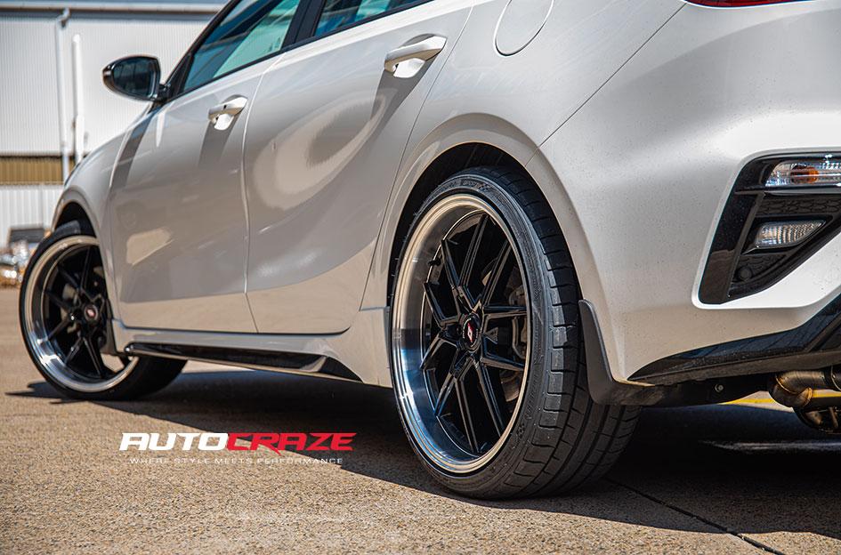 KIA-CERATO-KIKI5566-SILVER-MACHINE-LIP