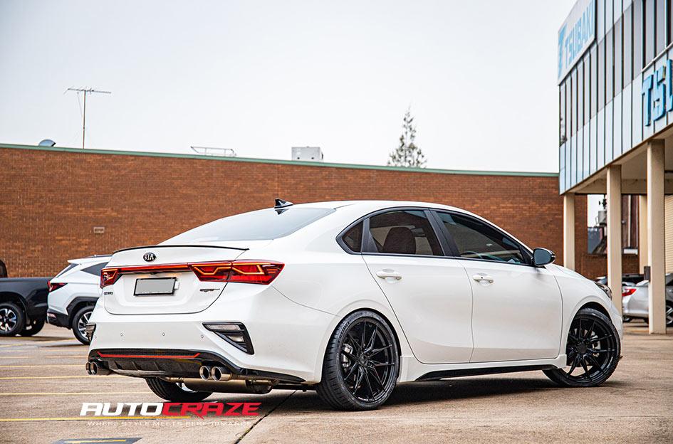 KIA-CERATO-TOXIN-GLOSS-BLACK