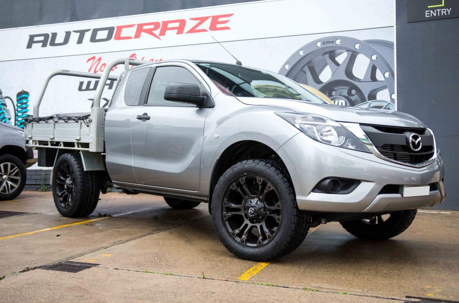 MAZDA BT 50 VAPOR BLACK MACHINED WITH DARK TINT