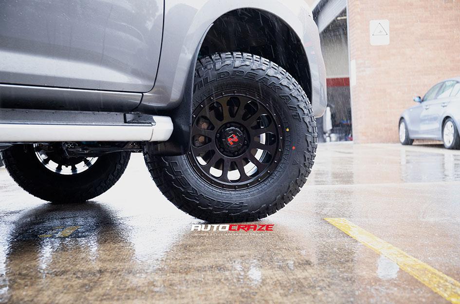 MAZDA BT 50 VICTIM MATTE BLACK
