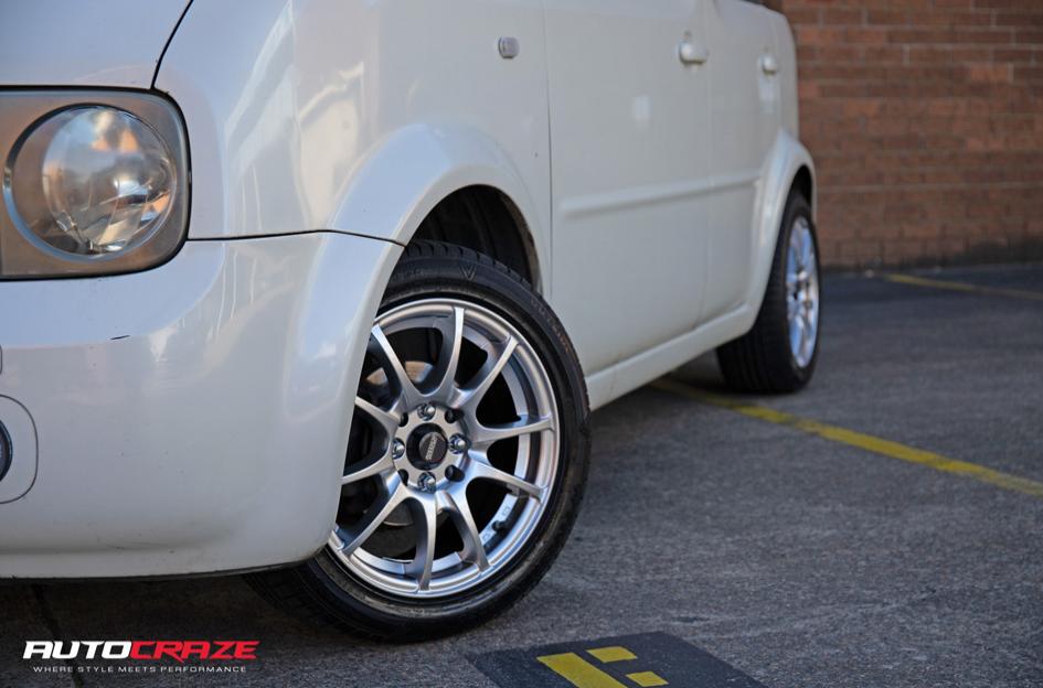 NISSAN CUBE BLADE HYPER BLACK