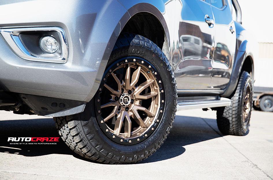 NISSAN NAVARA REBEL MATTE BRONZE BLACK LIP