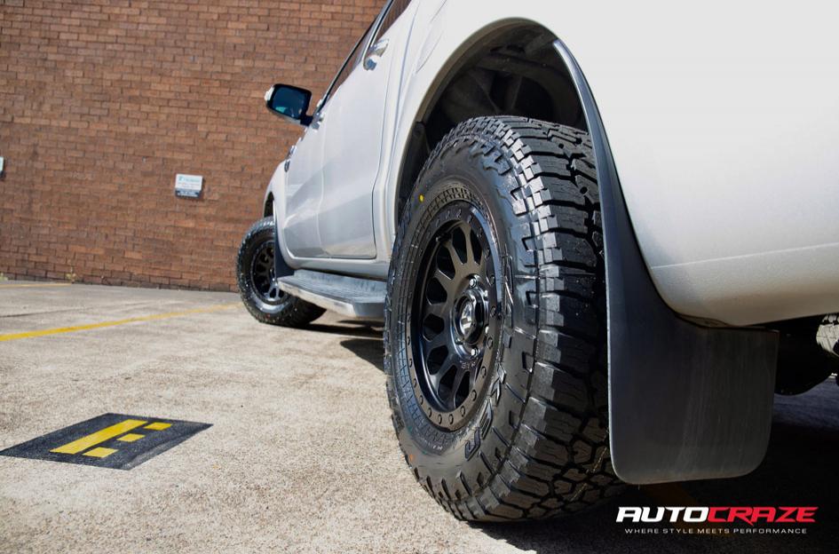 FORD-RANGER-VECTOR-MATTE-BLACK