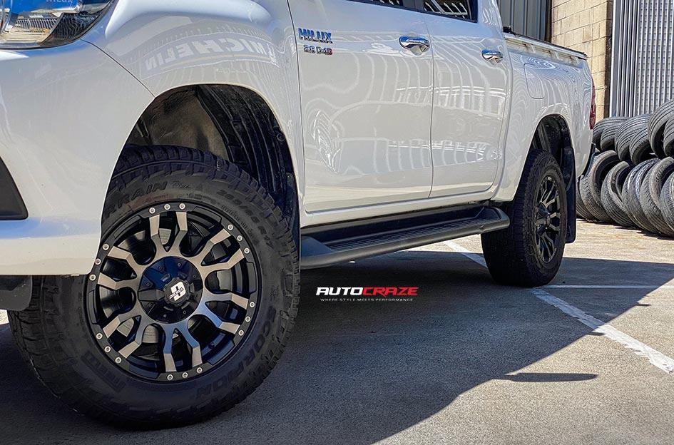 TOYOTA HILUX 4WD FLORIDA MACHINED FACE BLACK MATTE GREY TINT