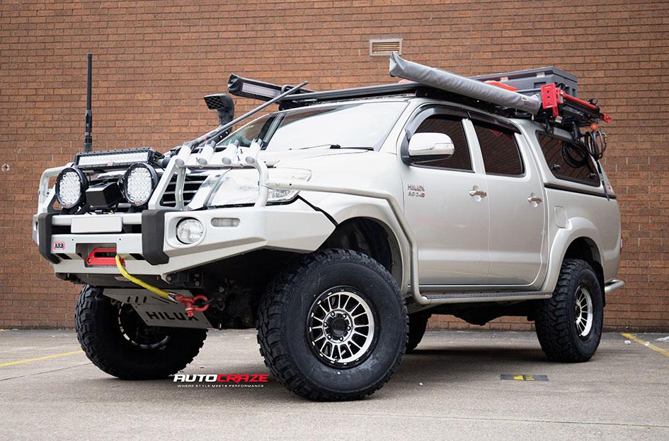 TOYOTA HILUX N70 4WD IMPACT KM542 SATIN BLACK MACHINED FACE