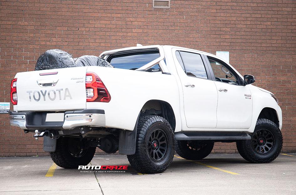 TOYOTA HILUX N80 4WD VICTIM MATTE BLACK