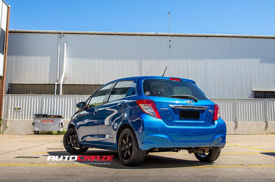 TOYOTA YARIS KATANA SATIN BLACK