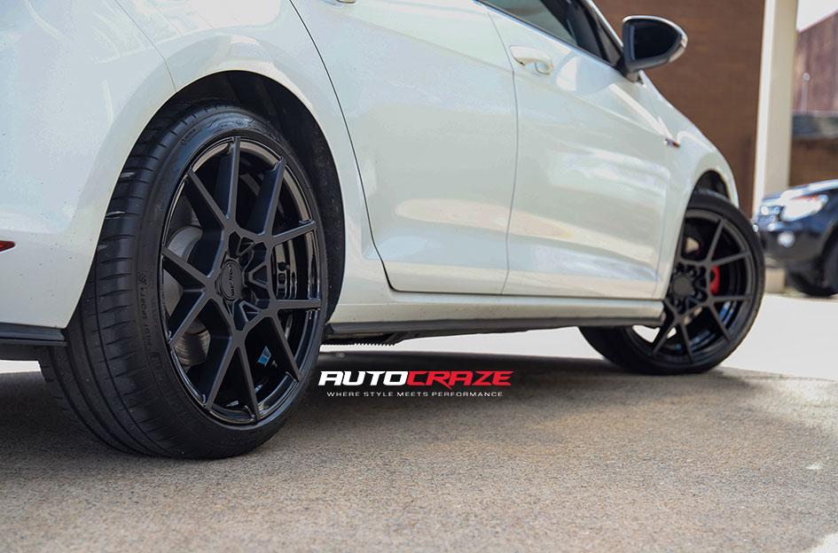VOLKSWAGEN GOLF KPS MATTE BLACK