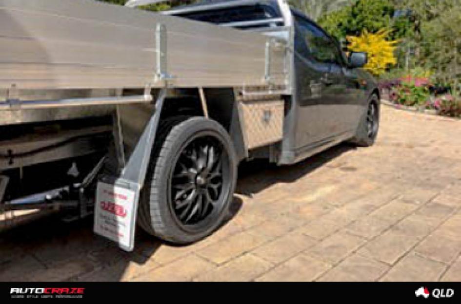 FORD FALCON CHEETAH SPORTS BLACK SUEDE