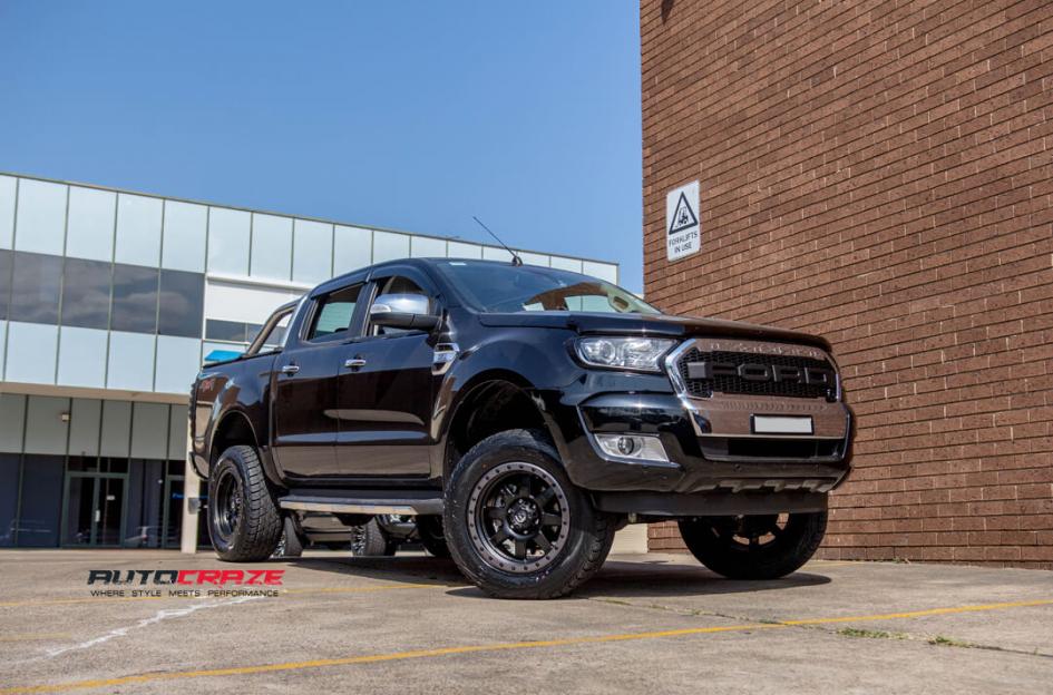 FORD-RANGER-TROPHY-MATTE-BLACK-WITH-ANTHRACITE-RING