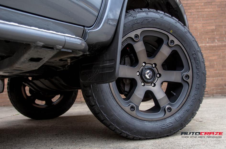 TOYOTA HILUX N70 4WD BEAST BLACK MACHINED WITH DARK TINT