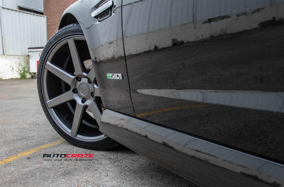 HOLDEN-COMMODORE-VERONA-MATTE-GUN-METAL