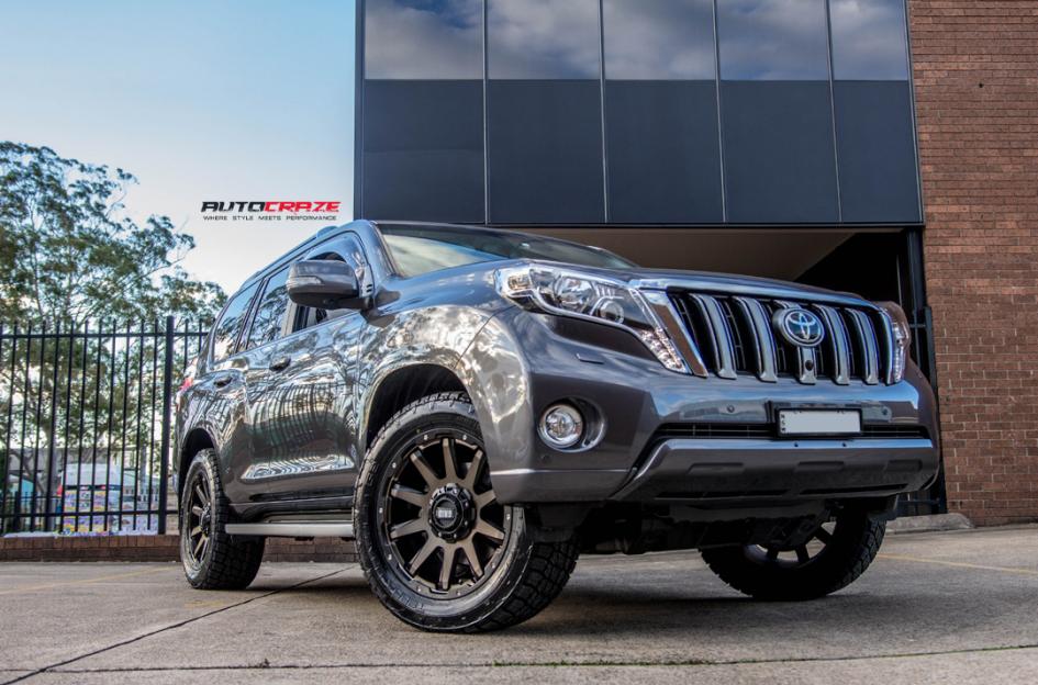 TOYOTA-PRADO-GD05-BRONZE-DARK-TINT-WITH-MATTE-BLACK