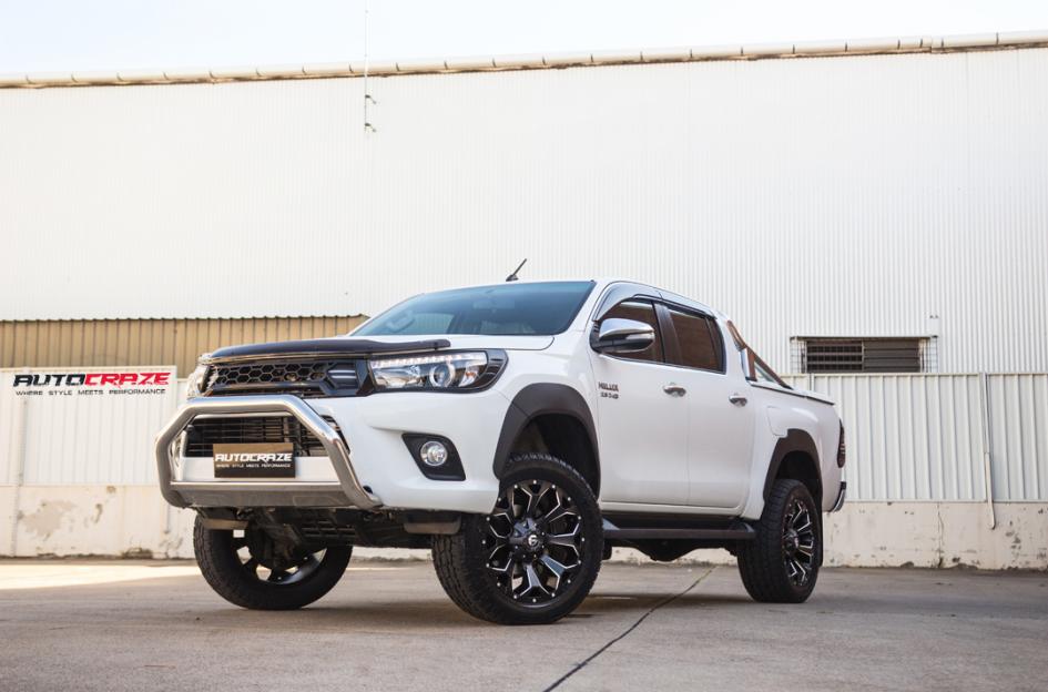 TOYOTA HILUX N80 4WD ASSAULT GLOSS BLACK MILLED ACCENTS