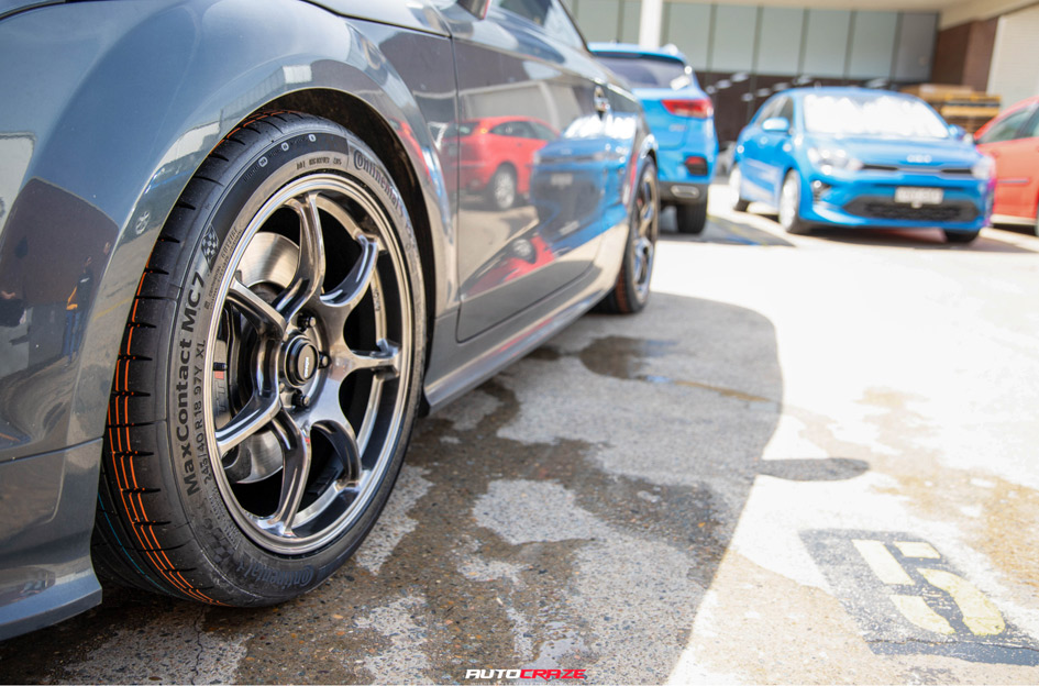 AUDI TT KONIG ULTRAGRAM CARBON BRONZE METALLIC 