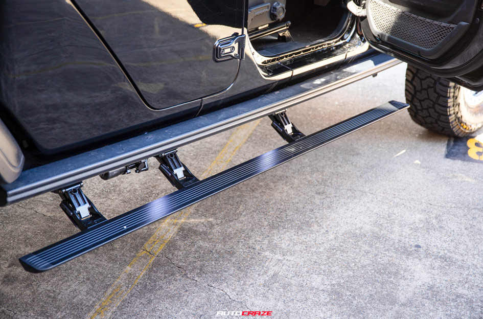 JEEP WRANGLER KMC AZTEC GLOSS SILVER W/ MACHINED FACE