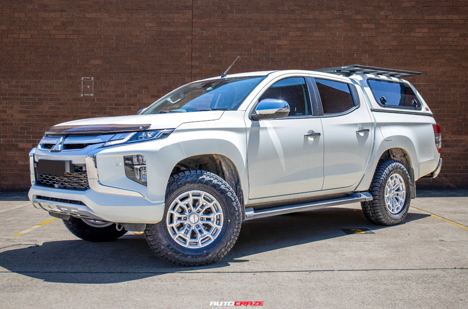 MITSUBISHI TRITON NOMAD N162 SILVER MACHINED FACE