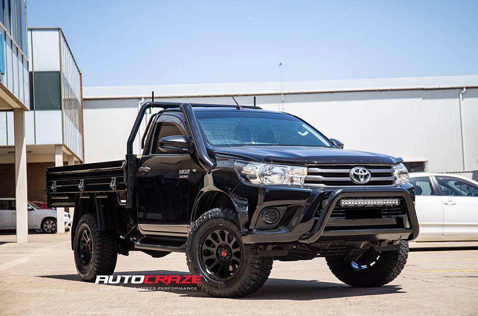 TOYOTA HILUX N80 4WD VICTIM MATTE BLACK