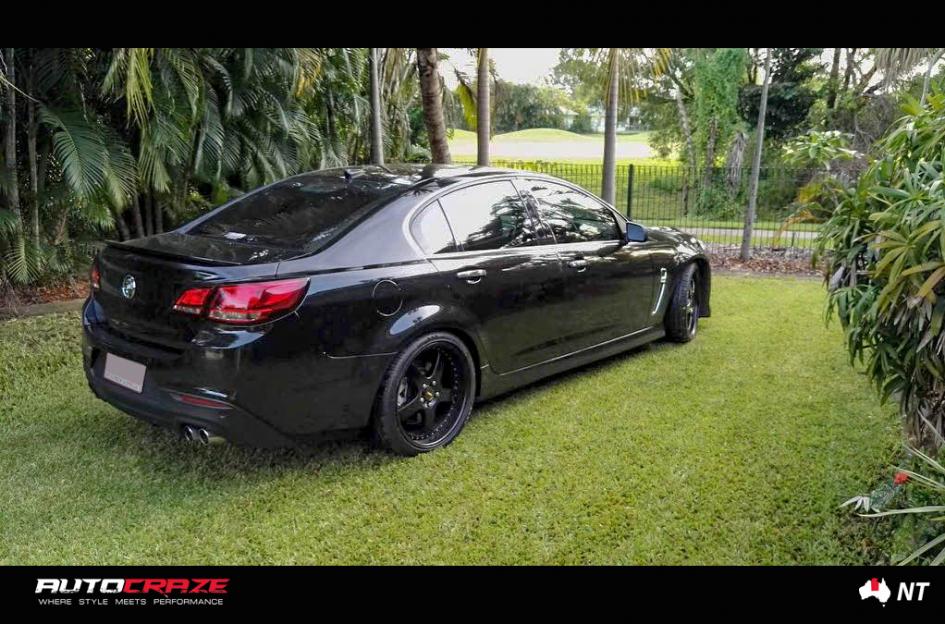 HOLDEN-COMMODORE-FR