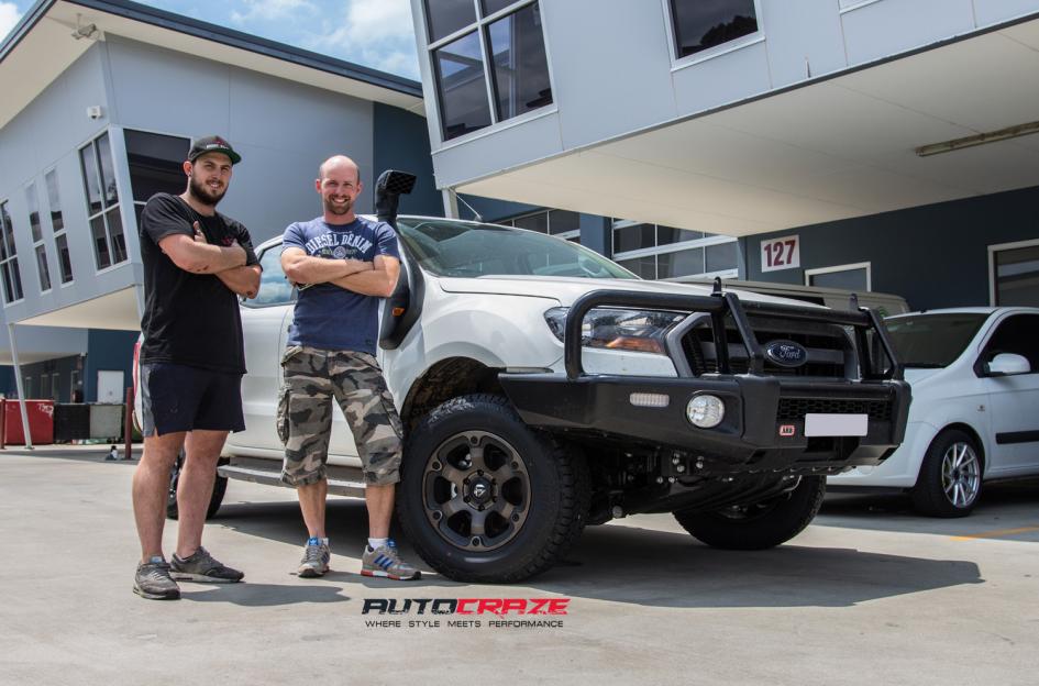 FORD RANGER BEAST BLACK MACHINED WITH DARK TINT