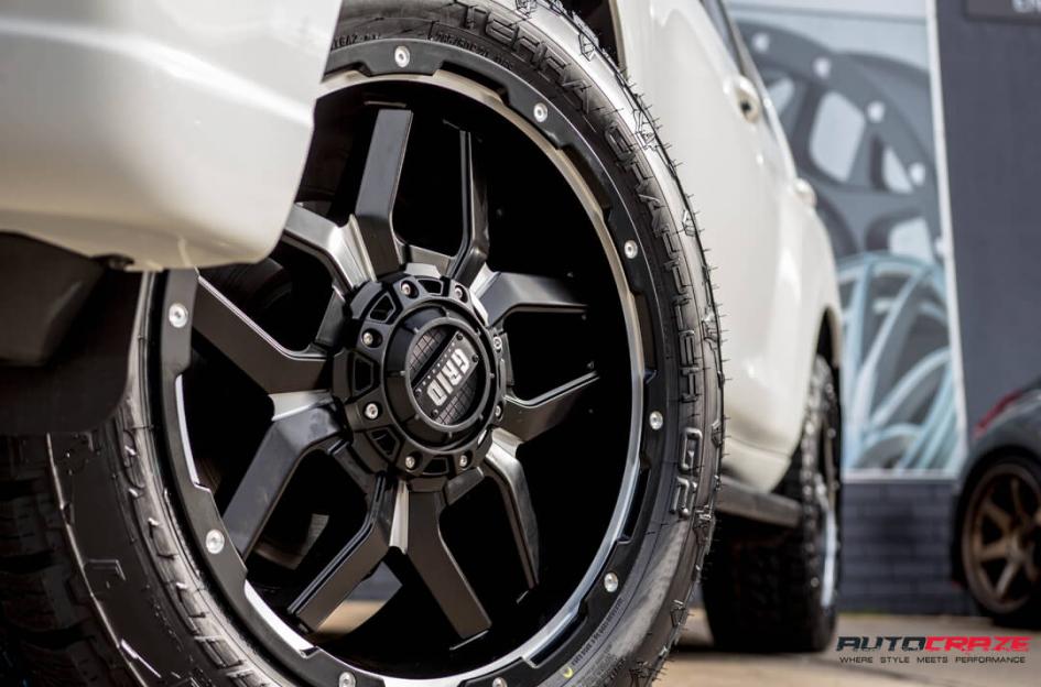 TOYOTA-PRADO-GD07-MATTE-BLACK-MILLED