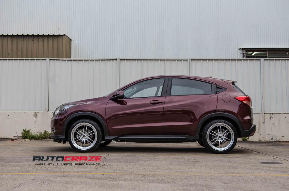 HONDA-HRV-PEAK-HYPER-SILVER