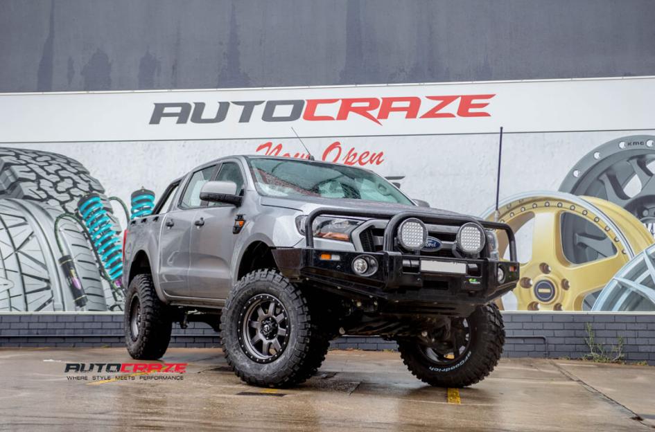 FORD-RANGER-TROPHY-MATTE-ANTHRACITE-WITH-BLACK-RING