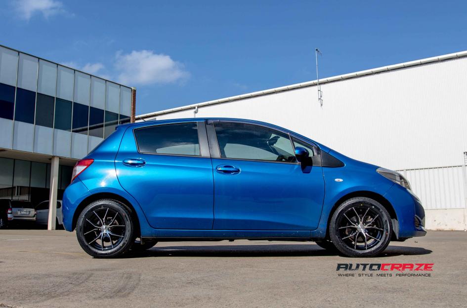 TOYOTA-YARIS-POISON-BLACK-MACHINED-FACED