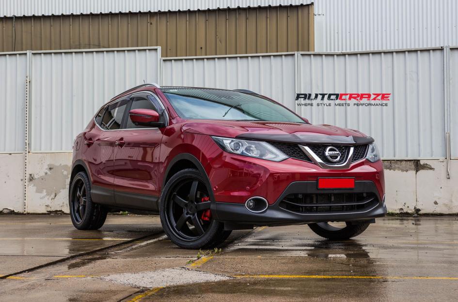 NISSAN QASHQAI PANTANO MATTE BLACK