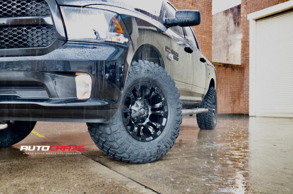 DODGE-RAM-VAPOR-MATTE-BLACK