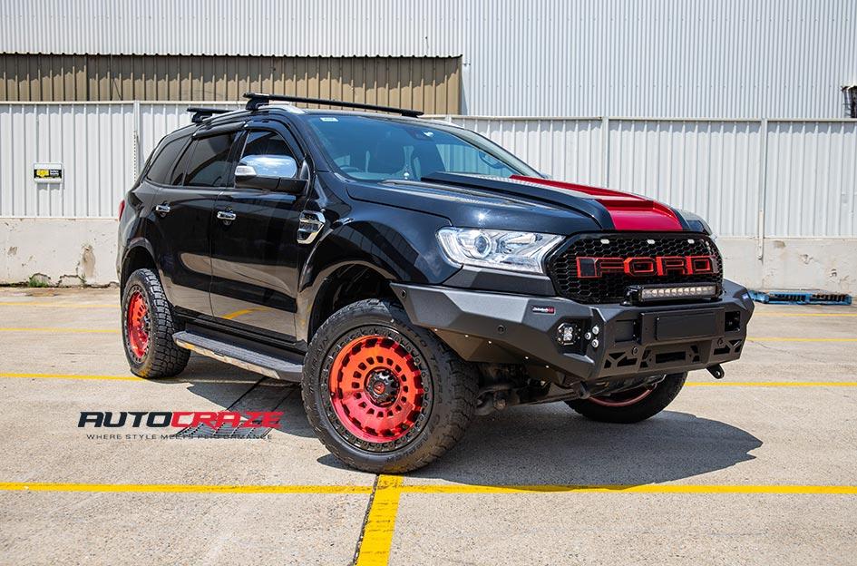 FORD-EVEREST-ZEPHYR-CANDY-RED-WITH-MATTE-BLACK-RING