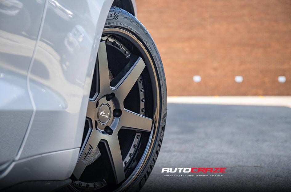 FORD MUSTANG ALTAIR MATTE BLACK WITH GLOSS BLACK LIP