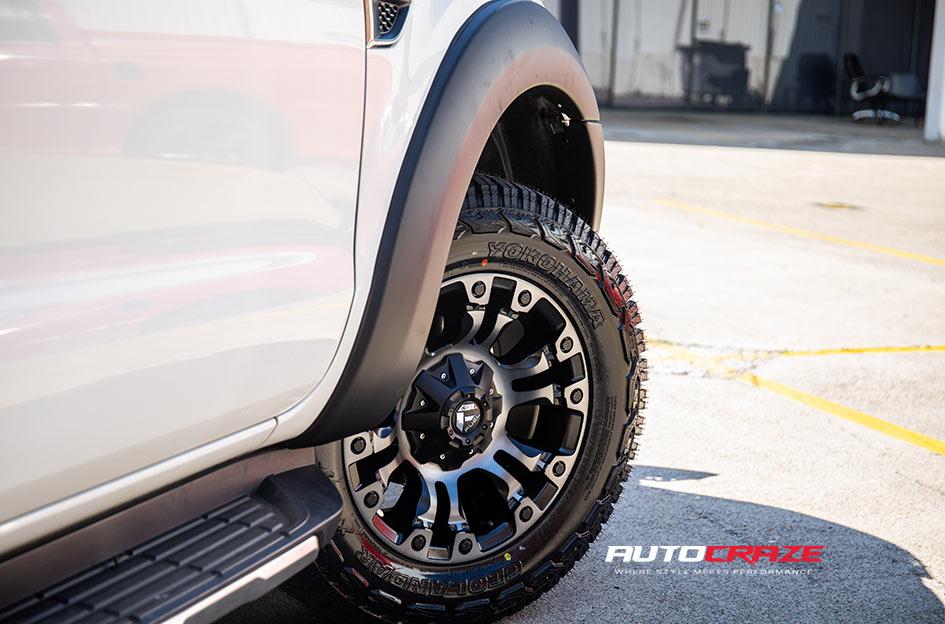 FORD-RANGER-VAPOR-BLACK-MACHINED-WITH-DARK-TINT