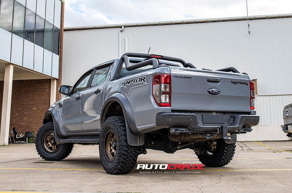 FORD RANGER RAPTOR ANZA MATTE BRONZE WITH BLACK RING